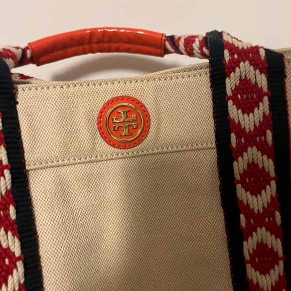 Tory Burch canvas tote, some light marks on exterior, highlighter stain inside - Picture 2 of 4